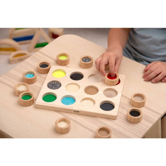 Tasselli in legno Commotion TickiT con superfici diverse per il gioco del memo tattile - 72101