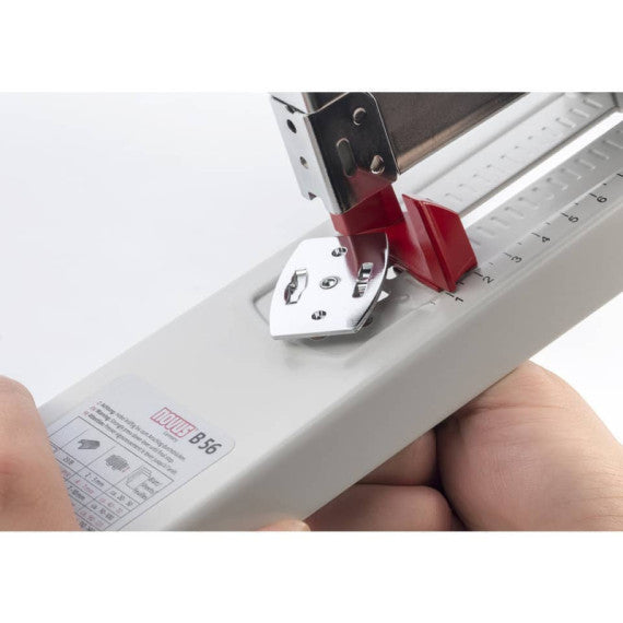 Cucitrice alti spessori Novus B56 grigio fino a 200 fogli H103560