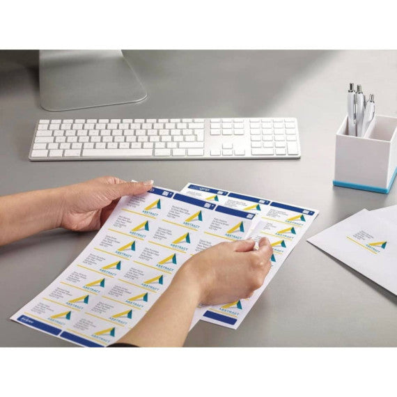 Etichette bianche per indirizzi AVERY Ultragrip? 63,5x38,1 mm - 21 et/foglio - stampanti laser - cf. 15 fogli L7160-15