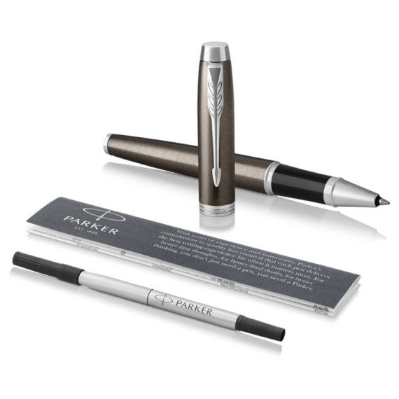 Penna roller Parker IM punta F inchiostro nero Dark Espresso CT 1931664