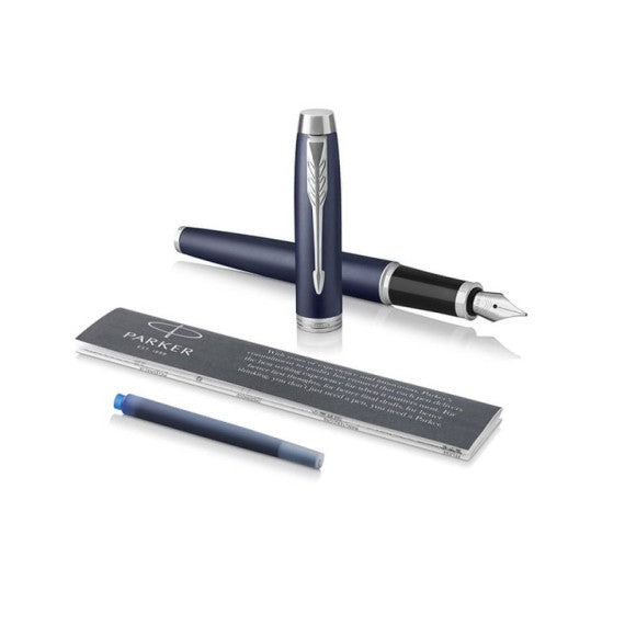Penna stilografica Parker IM punta M inchiostro blu Parker Blue CT 1931654