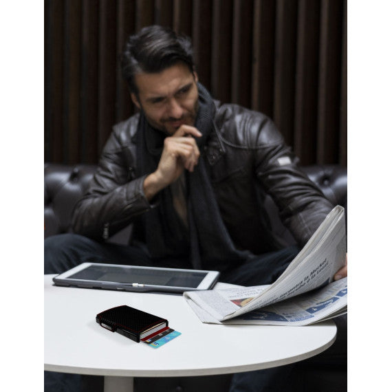 Porta tessere Mondraghi RACING CARBON,mini wallet in pelle con protezione RFID,fino a 9 tessere + banconote Made in Italy
