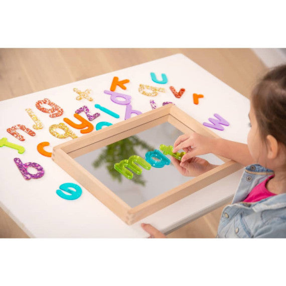 Set 26 lettere dell'alfabeto Commotion TickiT - acrilico trasparente nei colori dell'arcobaleno glitterate - 72433
